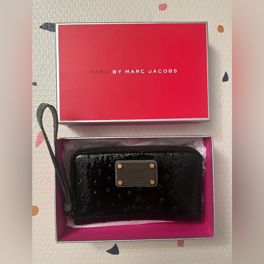 MARC JACOBS Wristlet